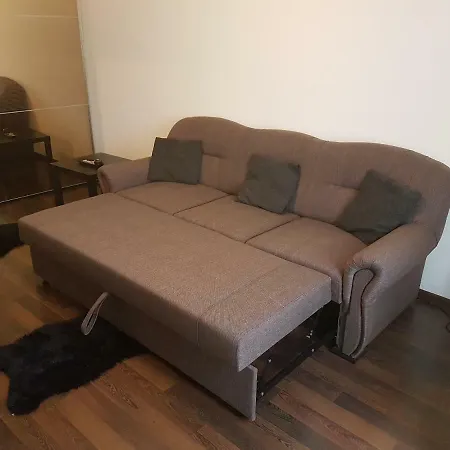 White Crangasi Apartment
